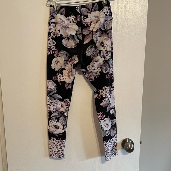 Dharma Bums Leggings - size small - Picture 4 of 5
